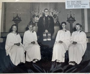 Left to right: Mrs. Janet Smith, Mrs. Ilze Bailey, Pastor Egbert Albrecht, Mrs. Catherine Heideman, Sandra Mukkala